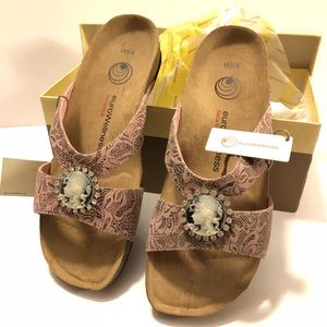 euroWellness balance NWT Pink Sandal